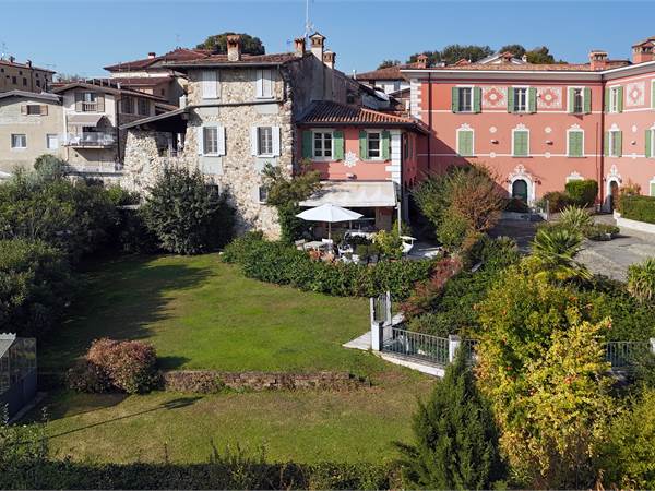 Vista lago – Esclusiva villetta su due livelli in antico monastero ristrutturato