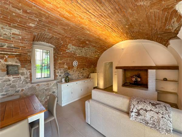 Ampio e Caratteristico Bilocale al piano terra