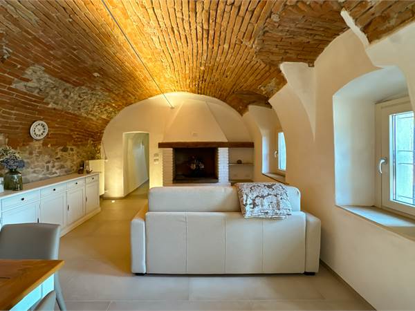 Ampio e Caratteristico Bilocale al piano terra