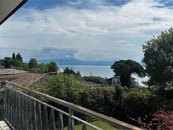 Villa singola con Vista Lago vicina alla spiaggia